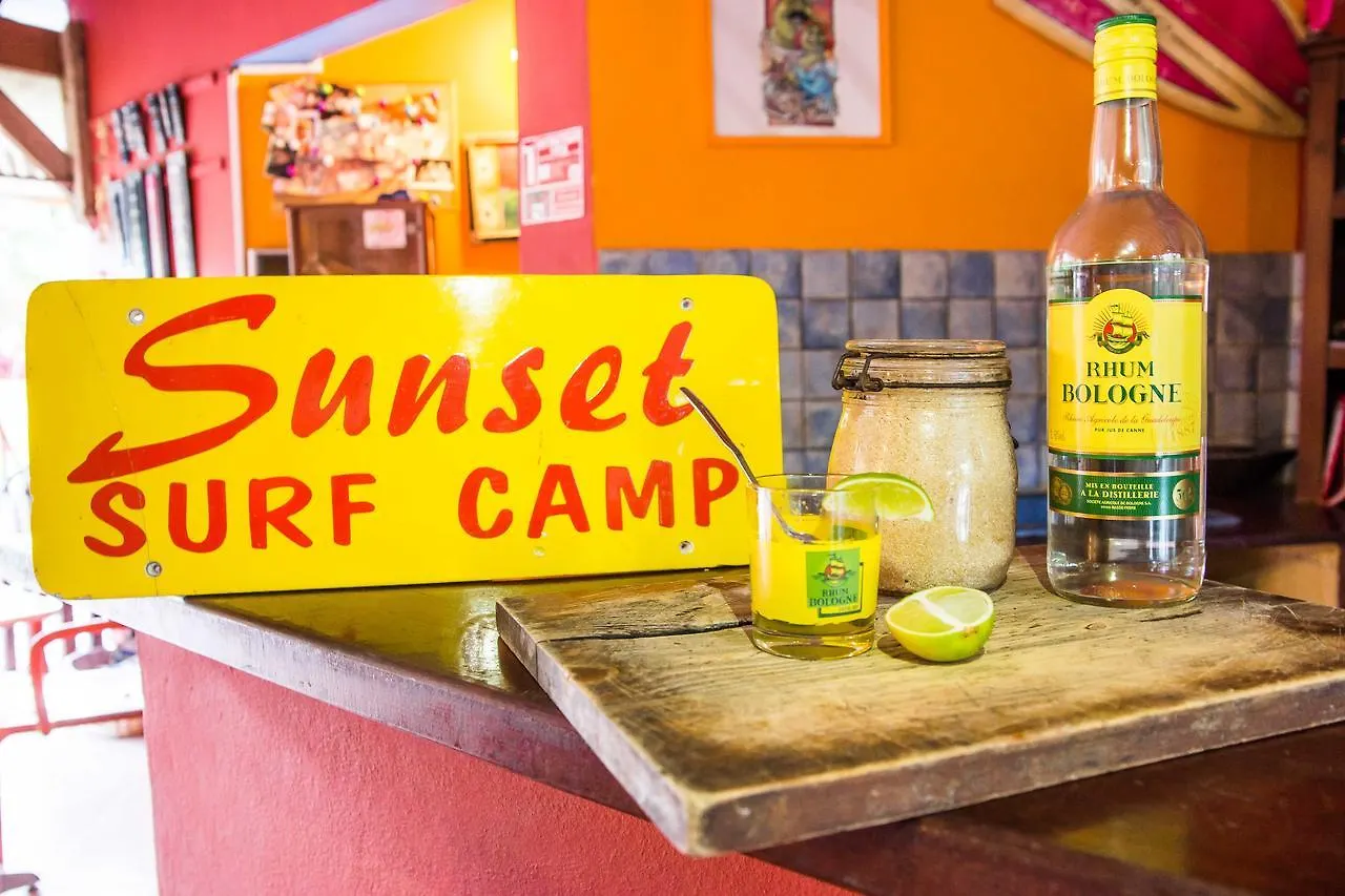 Auberge de jeunesse Sunset Surf Camp à Saint-Francois   Saint-Francois (Grande-Terre)