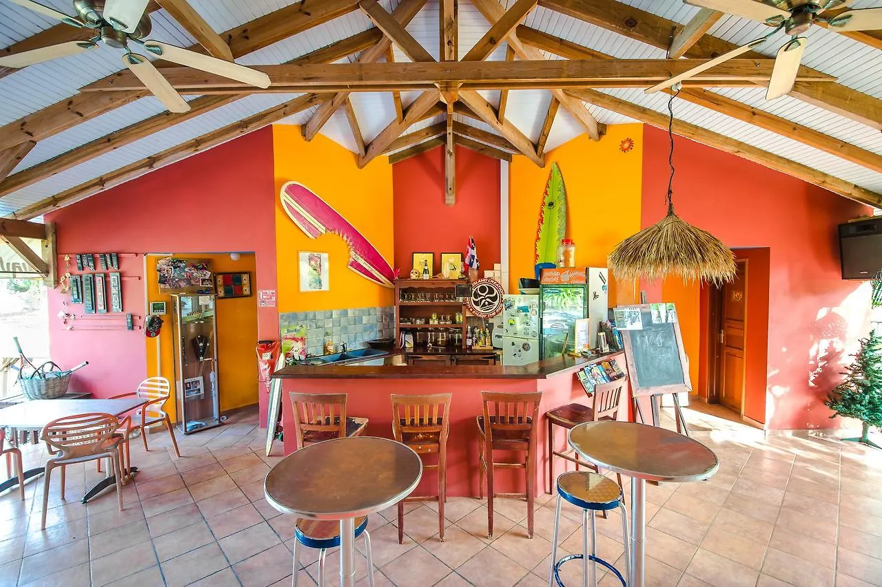 Auberge de jeunesse Sunset Surf Camp à Saint-Francois  Guadeloupe